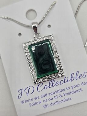Swarovski Crystal Elements Silver Statement Necklace Green Rectangle 18 - 20 in
